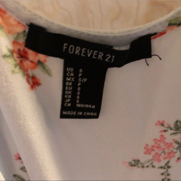 💕2 for $10💕 Forever 21- Floral Dress - Picture 4 of 5